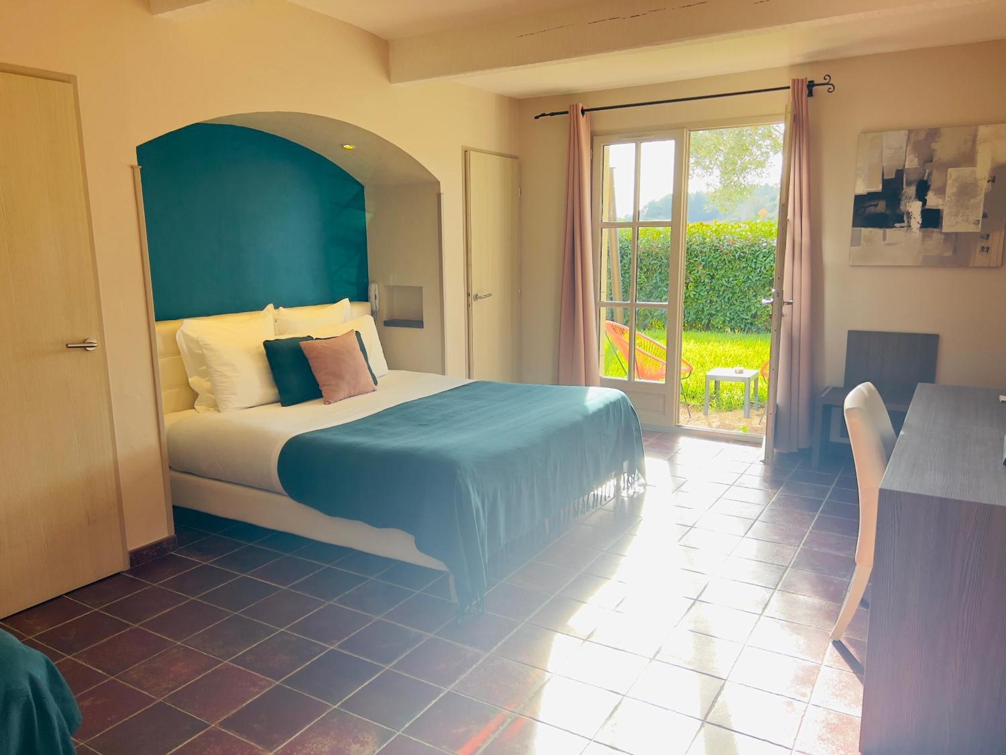 Logis Hotel Restaurant La Bergerie Aragon Room photo